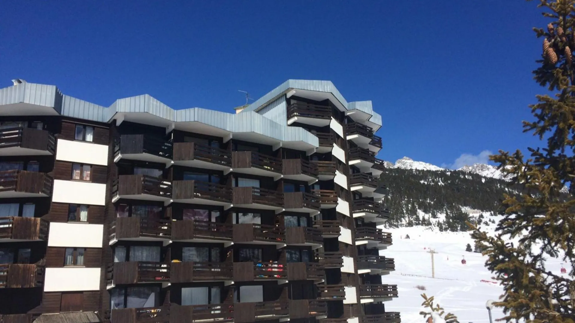 Apartment Appartement Renove Proche Des Pistes Avec Parking Et Balcon - Fr-1-445-150 Montgenevre