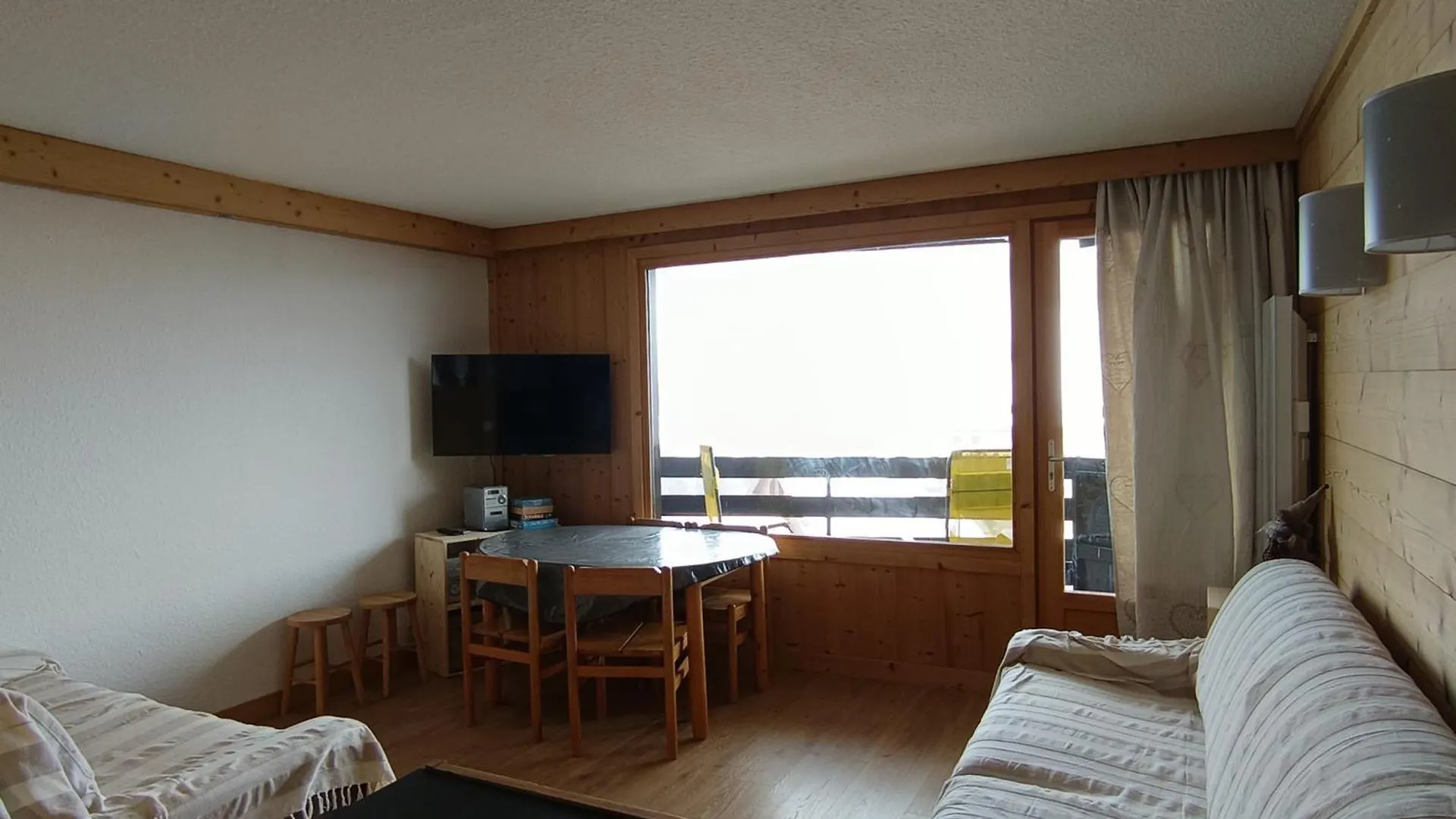 Apartment Appartement Renove Proche Des Pistes Avec Parking Et Balcon - Fr-1-445-150 Montgenevre